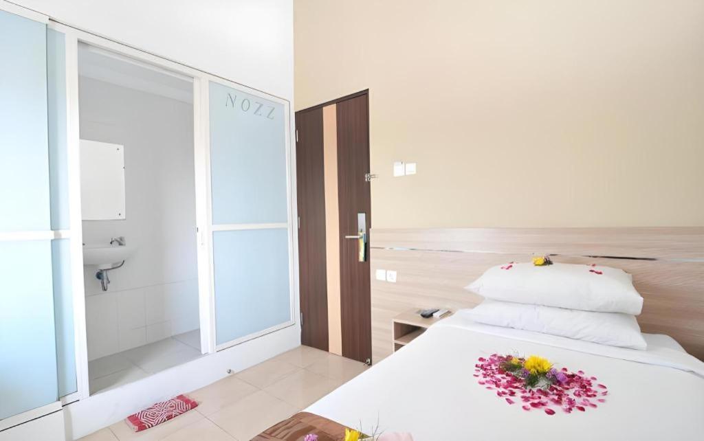 Guest House Nozz Semarang Exteriér fotografie
